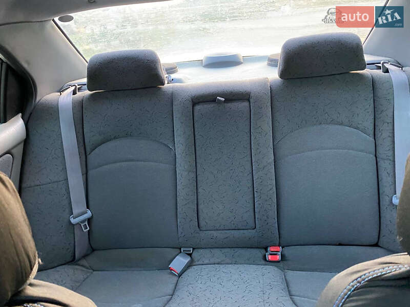 Седан Hyundai Sonata 2001 в Днепре