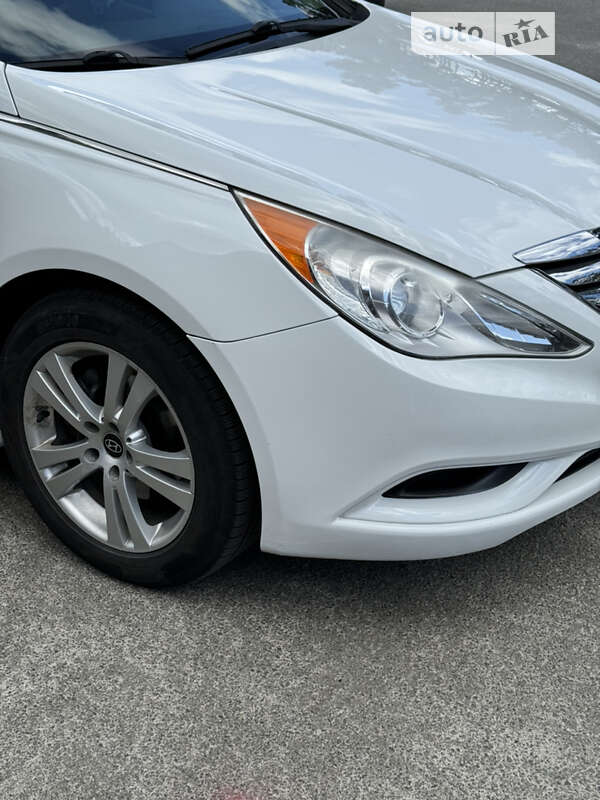 Седан Hyundai Sonata 2014 в Ірпені