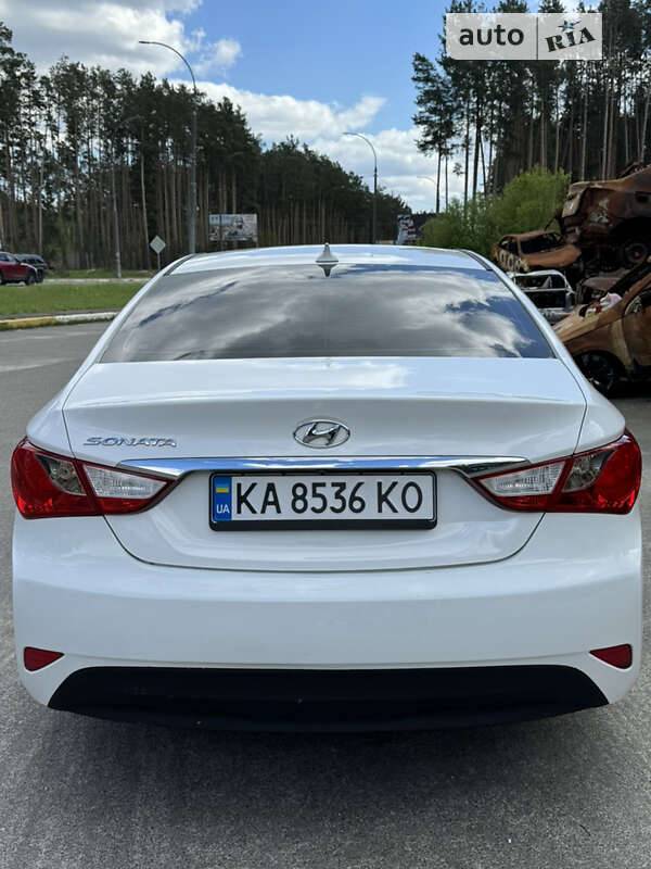 Седан Hyundai Sonata 2014 в Ірпені