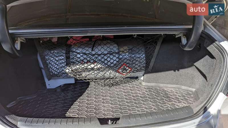 Седан Hyundai Sonata 2014 в Нікополі