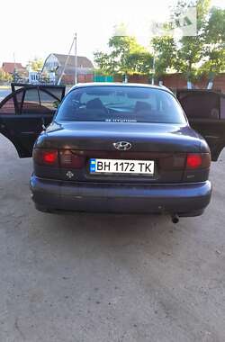 Седан Hyundai Sonata 1995 в Беляевке