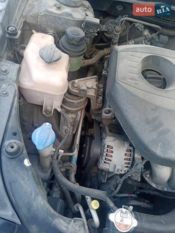 Седан Hyundai Sonata 2012 в Дніпрі