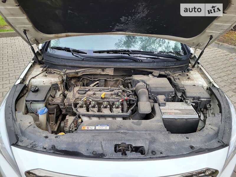 Седан Hyundai Sonata 2016 в Киеве