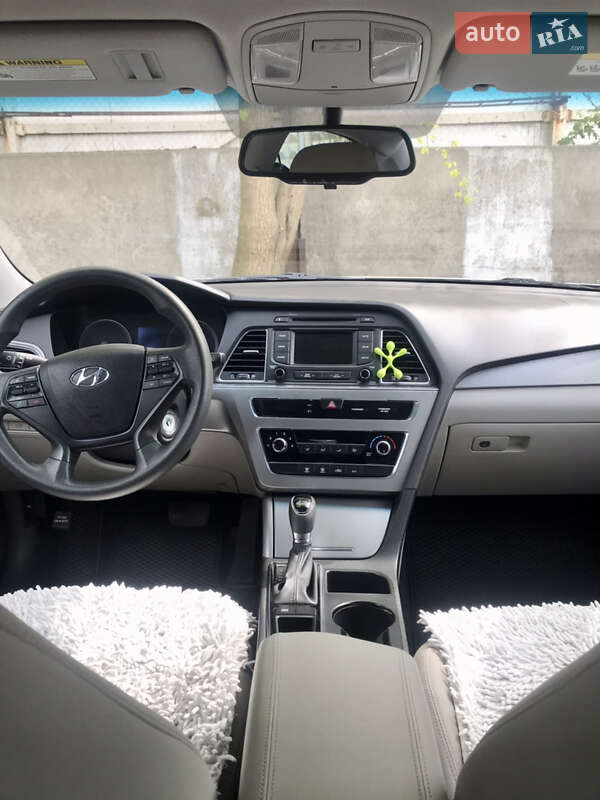 Седан Hyundai Sonata 2015 в Кропивницком