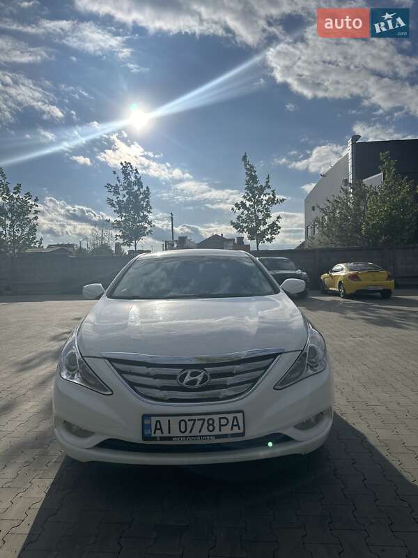 Седан Hyundai Sonata 2012 в Ірпені