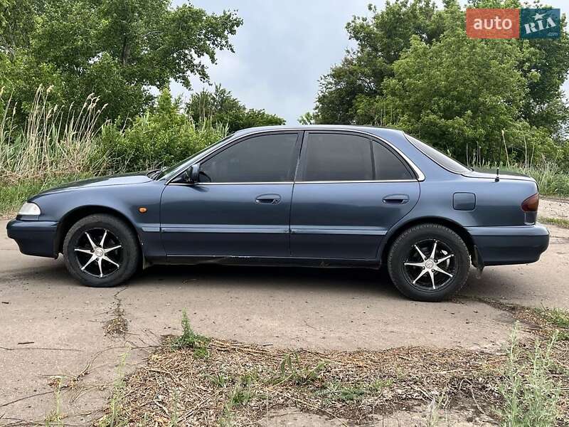Седан Hyundai Sonata 1996 в Днепре