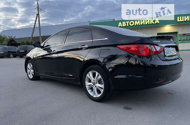 Седан Hyundai Sonata 2011 в Черновцах