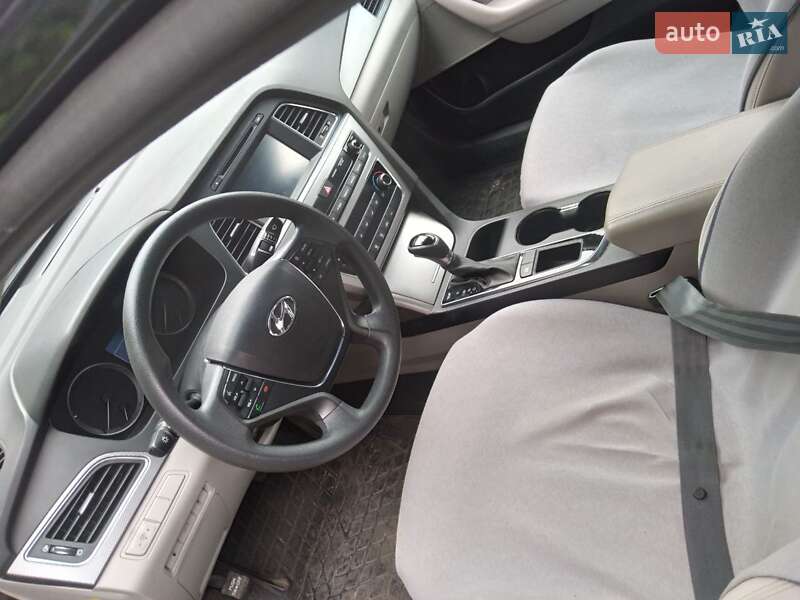 Седан Hyundai Sonata 2016 в Харькове