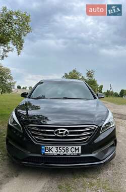 Седан Hyundai Sonata 2015 в Ровно