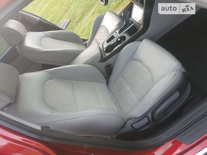 Седан Hyundai Sonata 2016 в Стрые фото 119 Седан Hyundai Sonata 2016 в Стрые