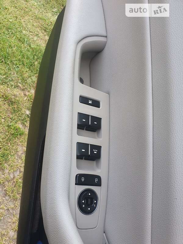 Седан Hyundai Sonata 2016 в Стрые фото 131 Седан Hyundai Sonata 2016 в Стрые