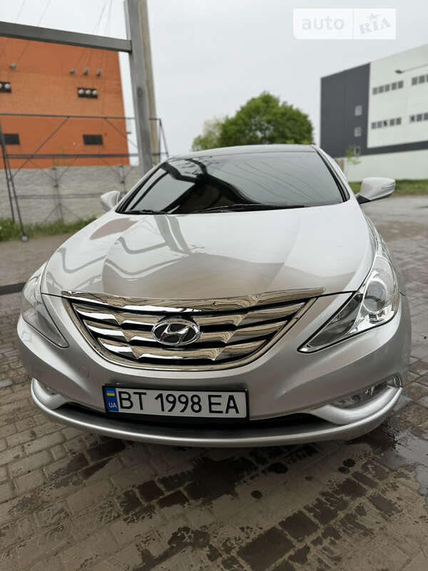 Hyundai Sonata 2013