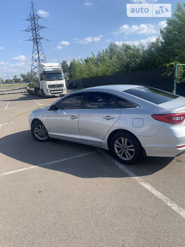 Седан Hyundai Sonata 2015 в Киеве
