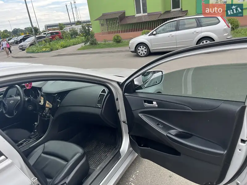 Hyundai Sonata 2015 VIN KMHEC41LBGA682269 фото оголошення 12 з 57