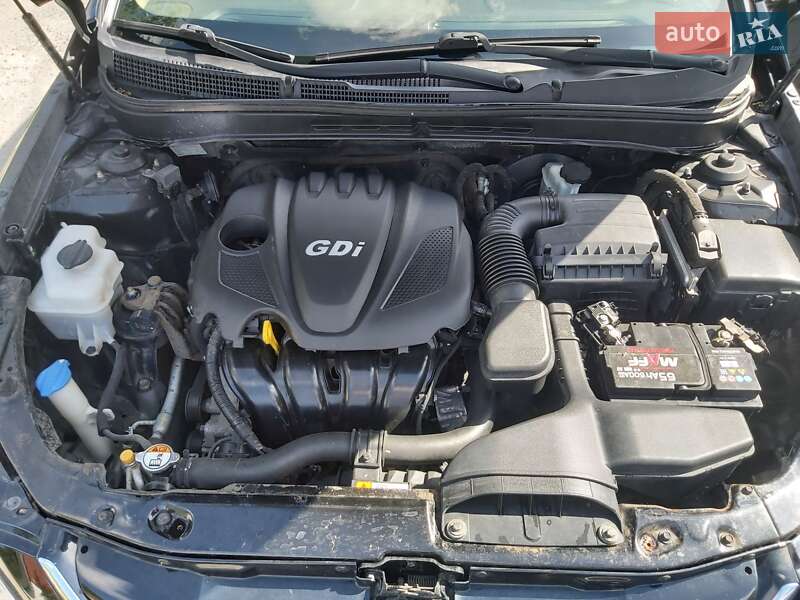 Седан Hyundai Sonata 2013 в Каменец-Подольском