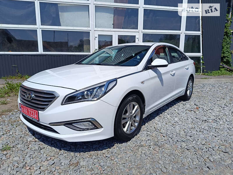 Седан Hyundai Sonata 2016 в Чернігові