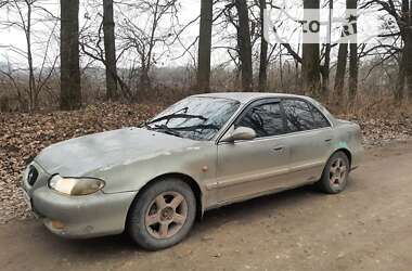 Седан Hyundai Sonata 1997 в Изяславе