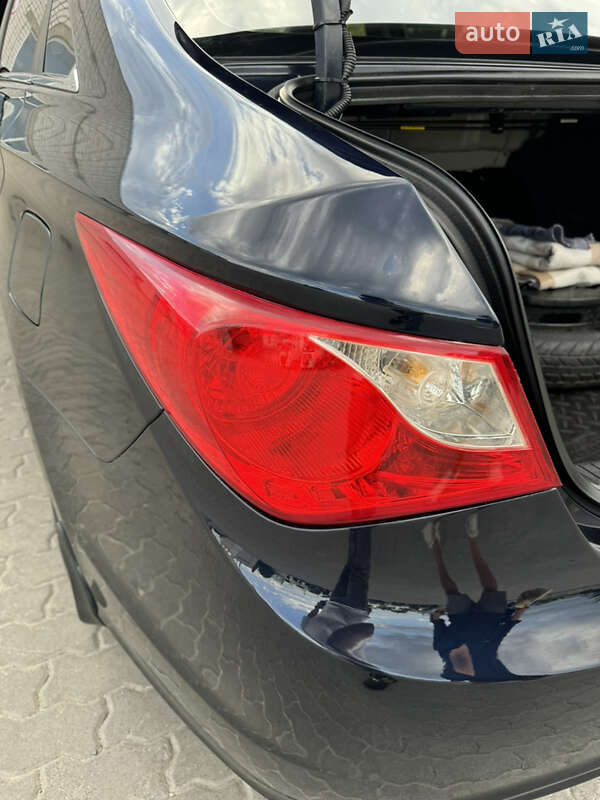 Седан Hyundai Sonata 2010 в Кременчуці