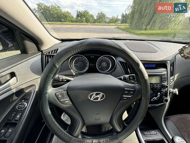 Седан Hyundai Sonata 2010 в Кременчуці