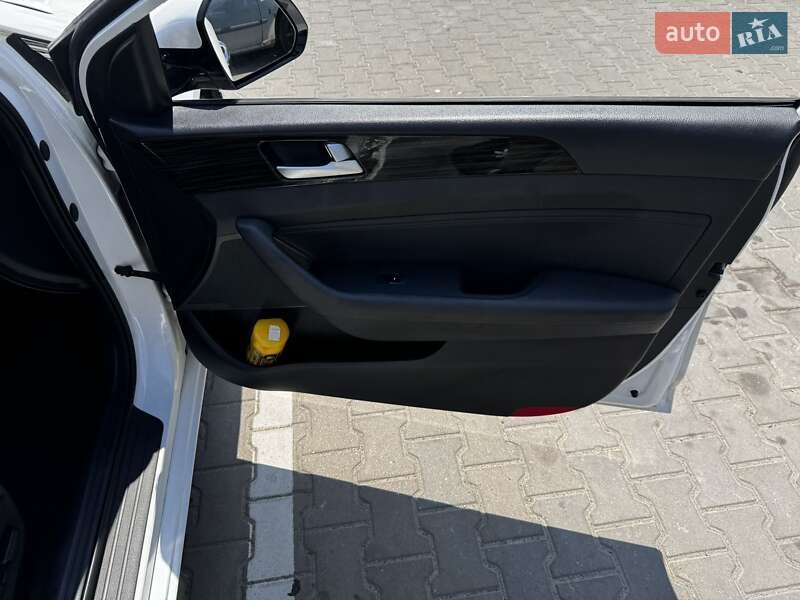 Седан Hyundai Sonata 2015 в Киеве