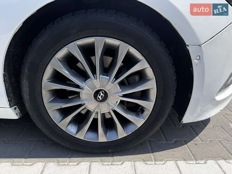Седан Hyundai Sonata 2015 в Киеве
