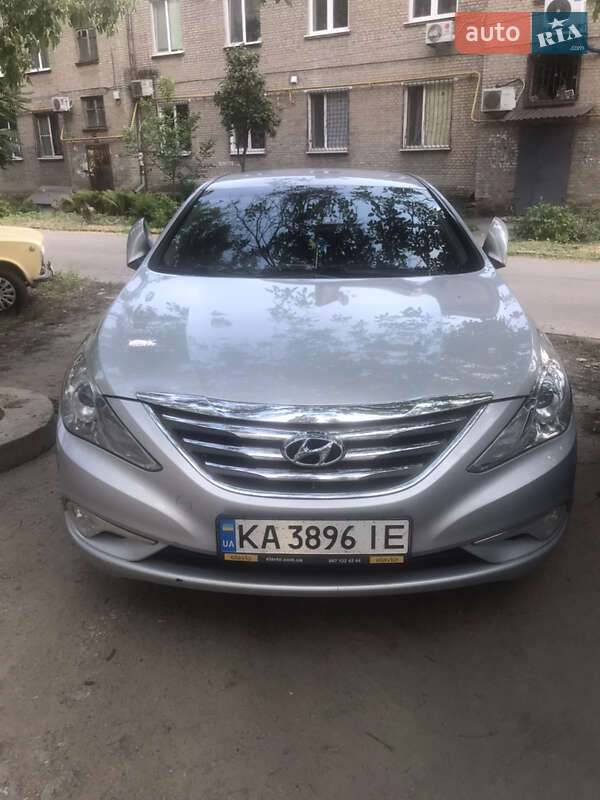 Hyundai Sonata 2013