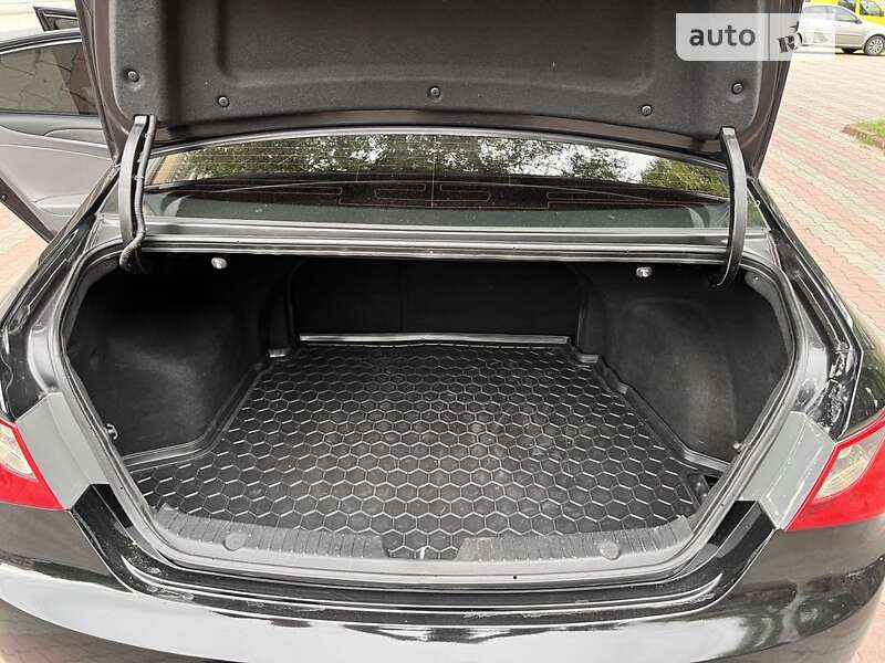 Седан Hyundai Sonata 2010 в Одессе