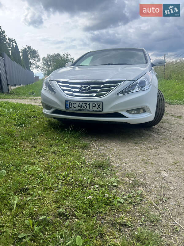 Седан Hyundai Sonata 2012 в Старом Самборе
