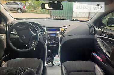 Седан Hyundai Sonata 2012 в  фото 12 Седан Hyundai Sonata 2012 в