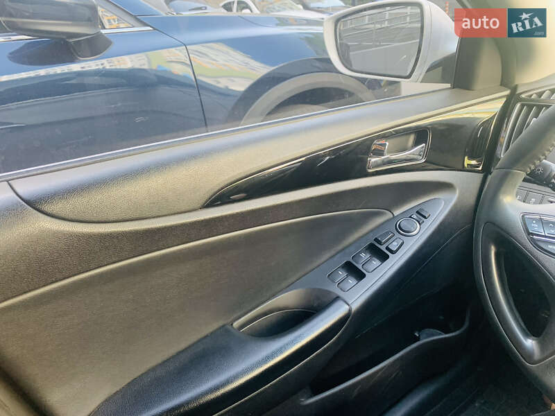 Седан Hyundai Sonata 2011 в Києві