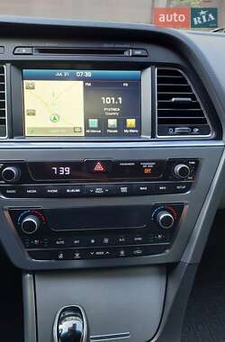Седан Hyundai Sonata 2015 в 