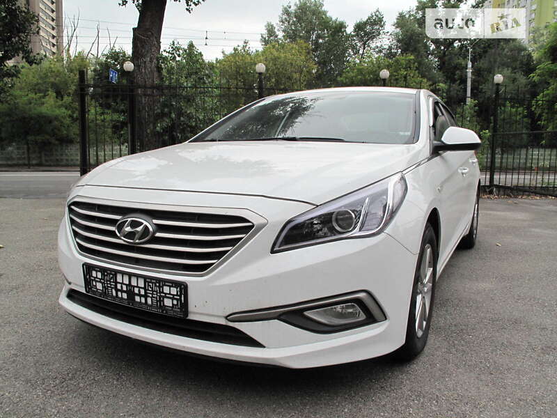 Седан Hyundai Sonata 2016 в Киеве