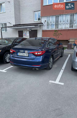Седан Hyundai Sonata 2015 в Могилів-Подільському