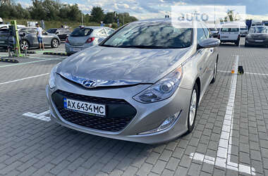 Седан Hyundai Sonata 2013 в Стрию