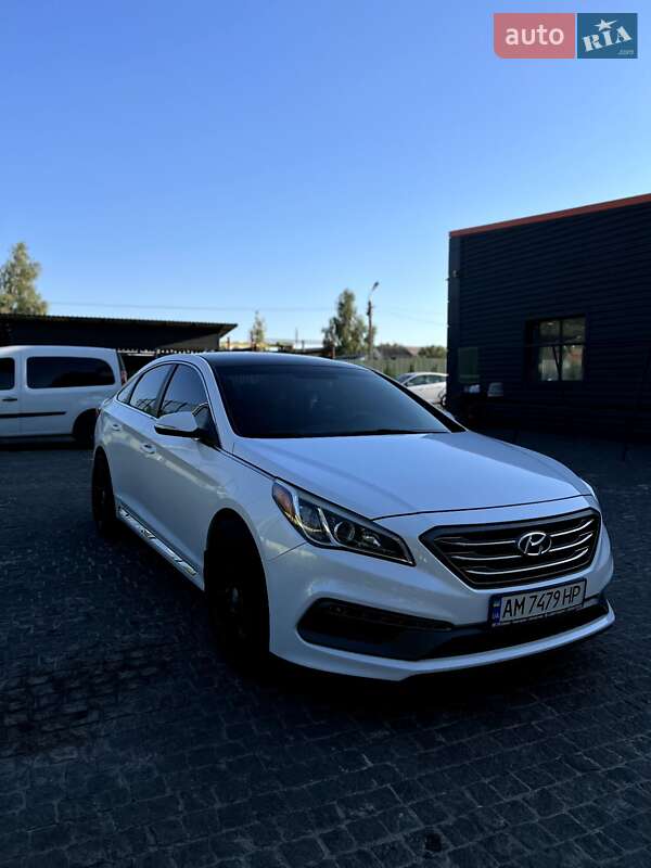 Седан Hyundai Sonata 2015 в Коростышеве