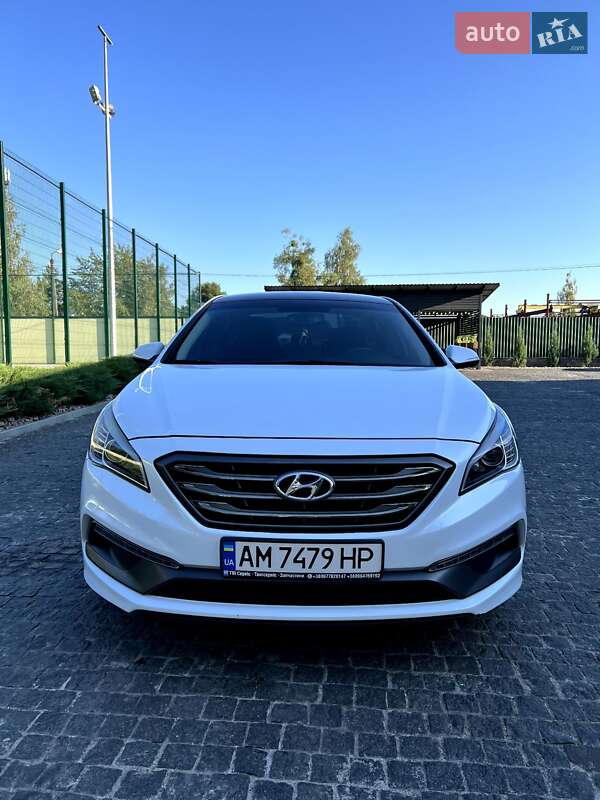 Седан Hyundai Sonata 2015 в Коростышеве