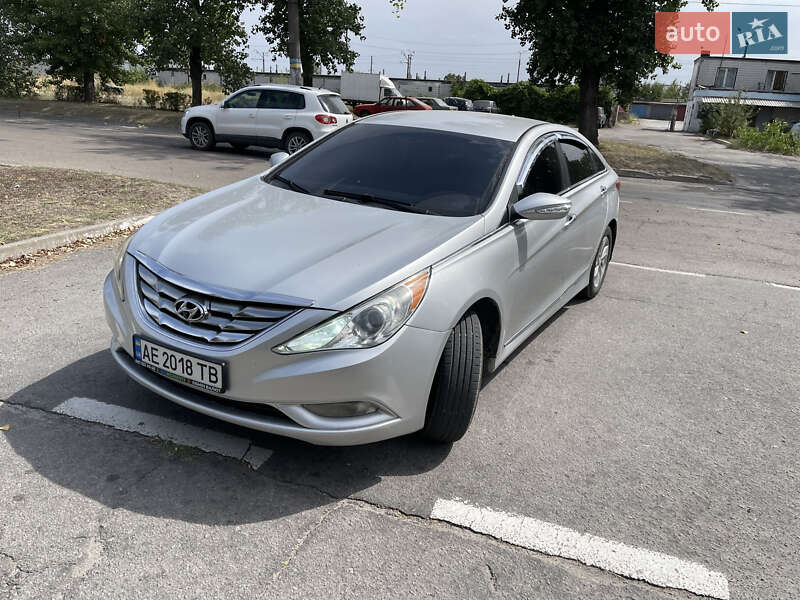 Седан Hyundai Sonata 2013 в Магдалиновке