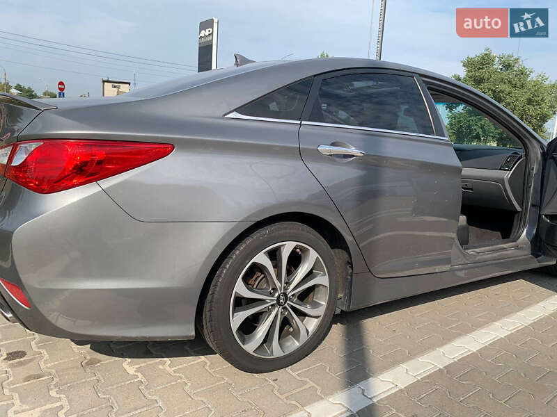 Седан Hyundai Sonata 2014 в Киеве