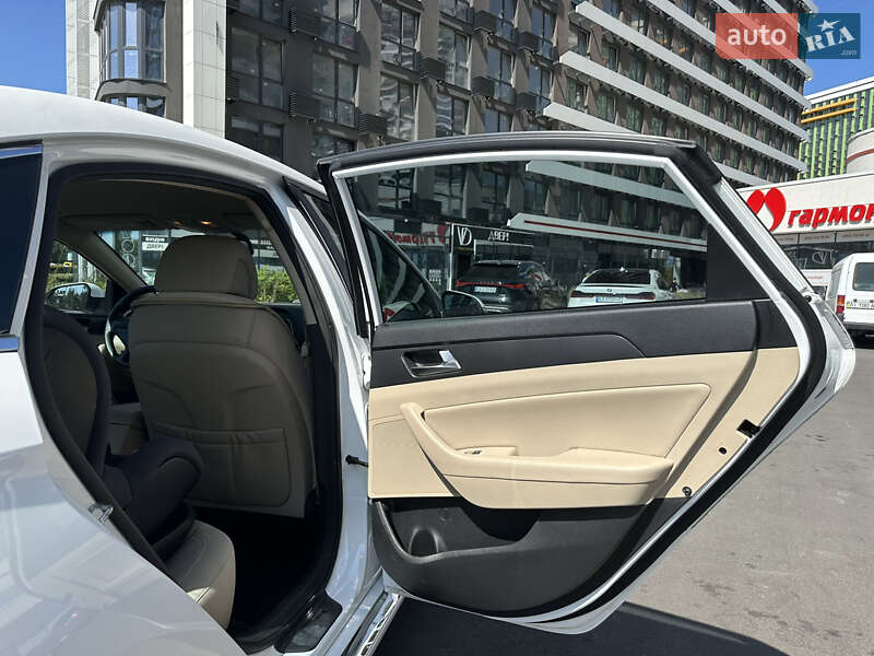 Седан Hyundai Sonata 2014 в Києві