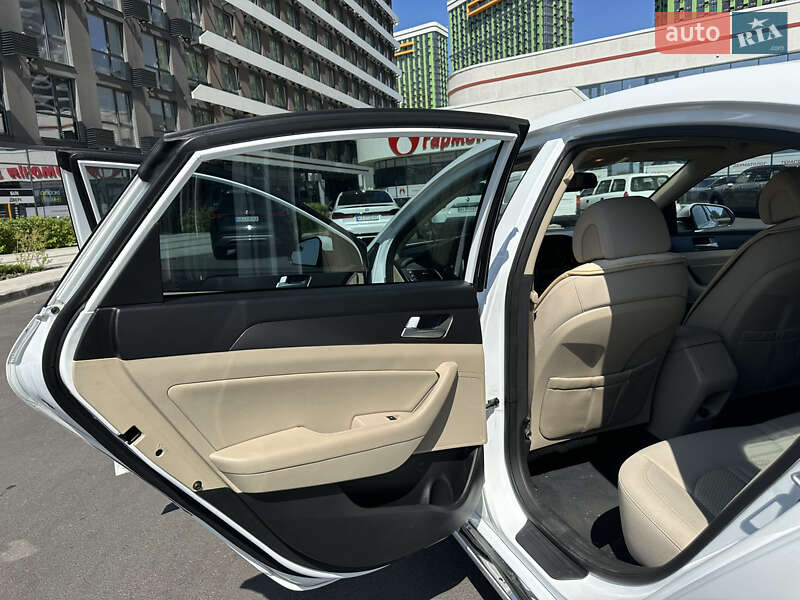 Седан Hyundai Sonata 2014 в Києві