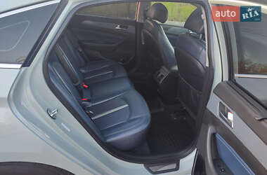 Седан Hyundai Sonata 2015 в 