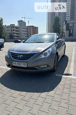 Седан Hyundai Sonata 2014 в Киеве