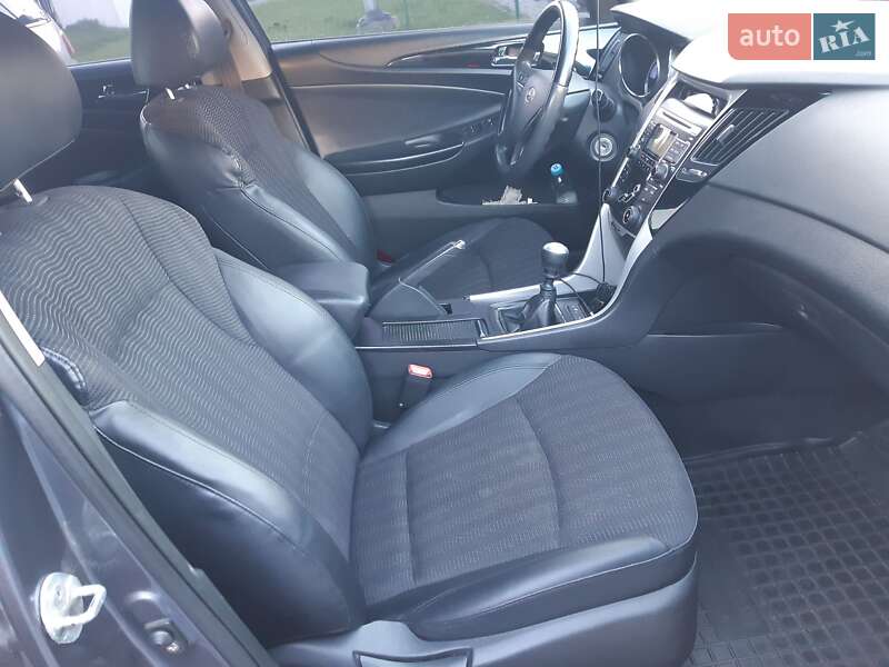 Седан Hyundai Sonata 2010 в Трускавці