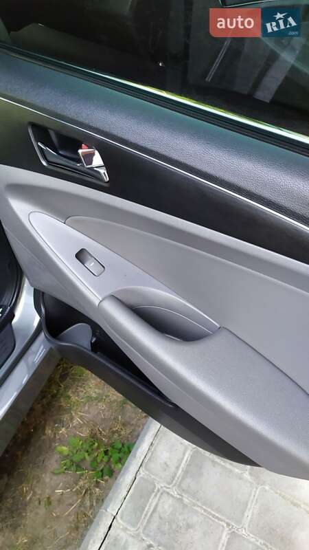 Седан Hyundai Sonata 2013 в Києві фото 11 Седан Hyundai Sonata 2013 в Києві