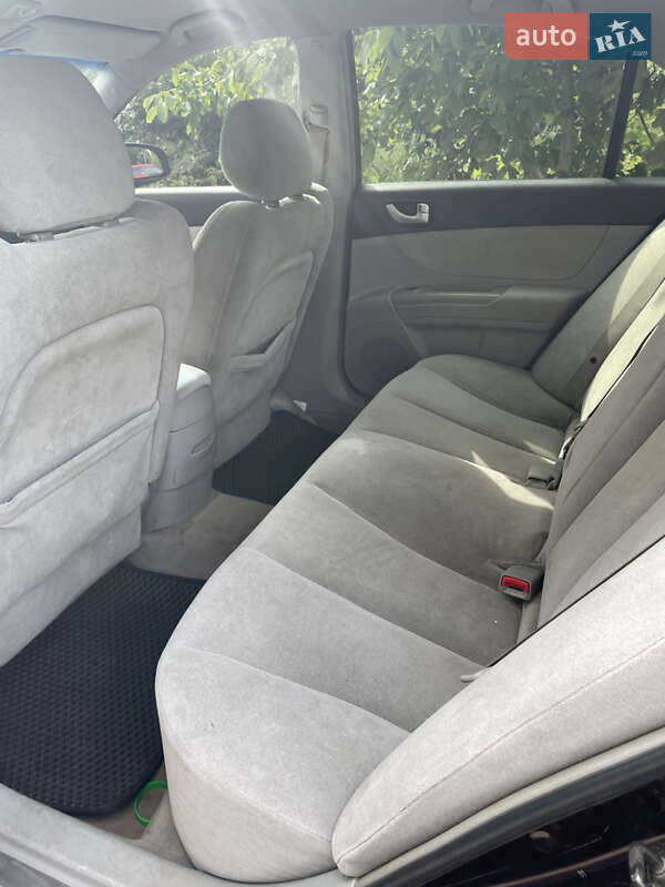 Седан Hyundai Sonata 2006 в Києві