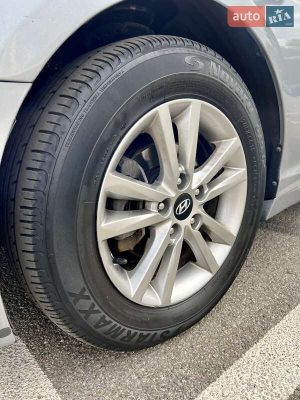 Седан Hyundai Sonata 2015 в Києві