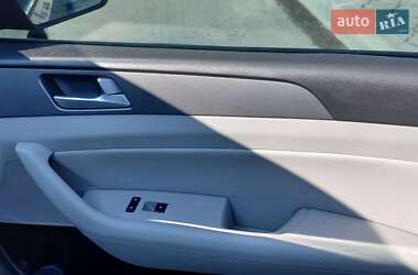 Седан Hyundai Sonata 2016 в Львові