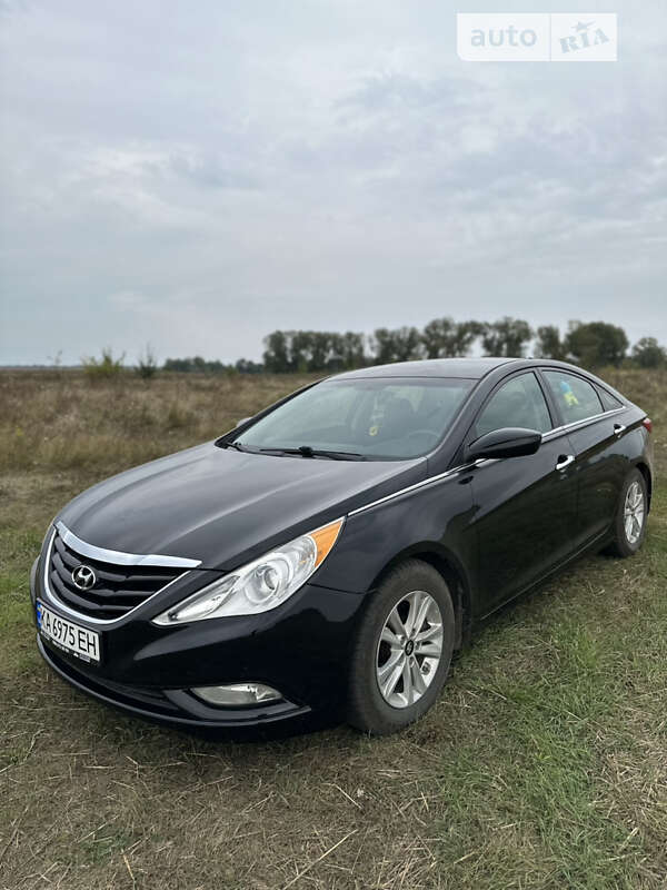 Седан Hyundai Sonata 2013 в Бурыни