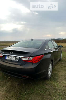 Седан Hyundai Sonata 2013 в Бурыни