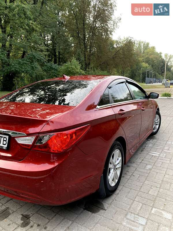 Седан Hyundai Sonata 2014 в Дрогобичі
